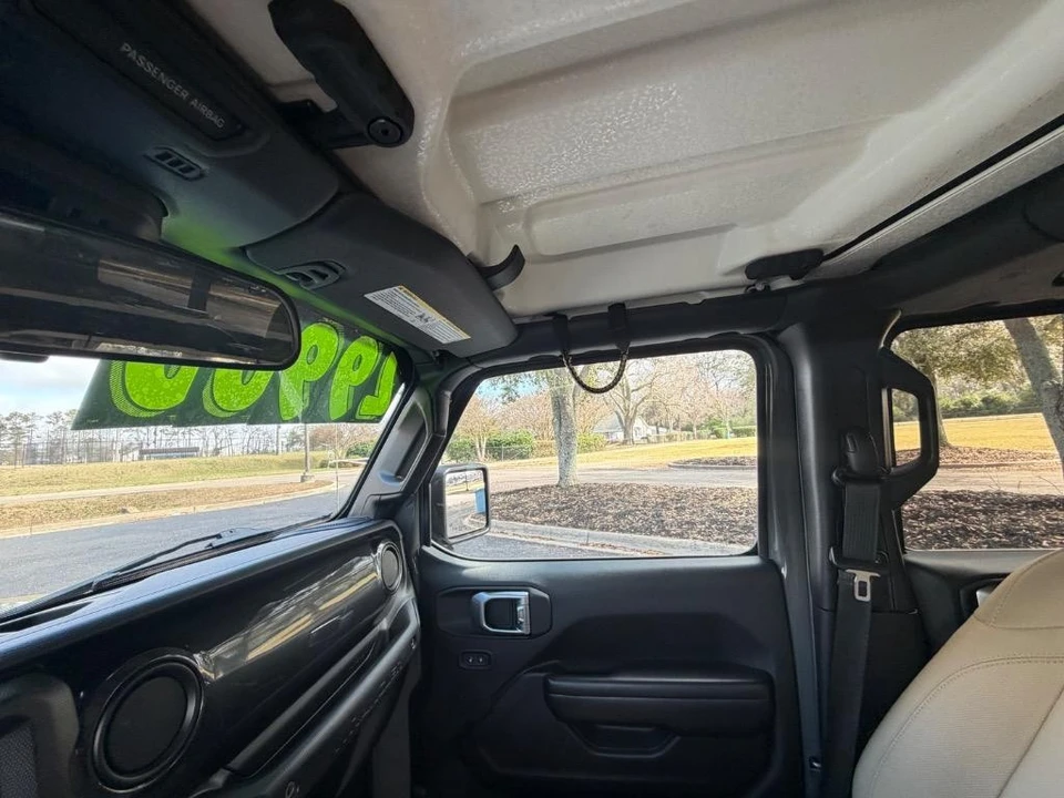 2020 Jeep JL Wrangler - Image 14 of 21