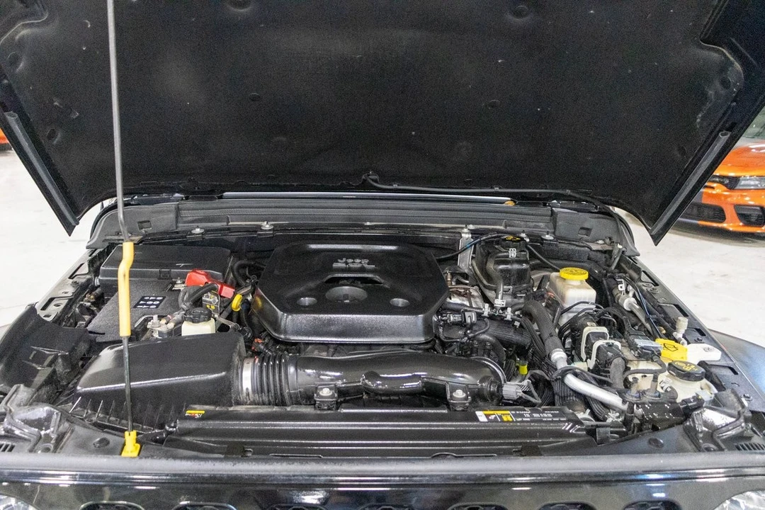 2020 Jeep JL Wrangler - Image 16 of 21