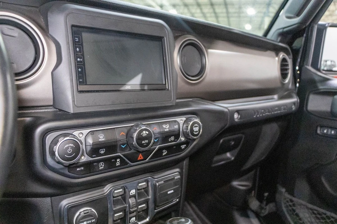2020 Jeep JL Wrangler - Image 13 of 21
