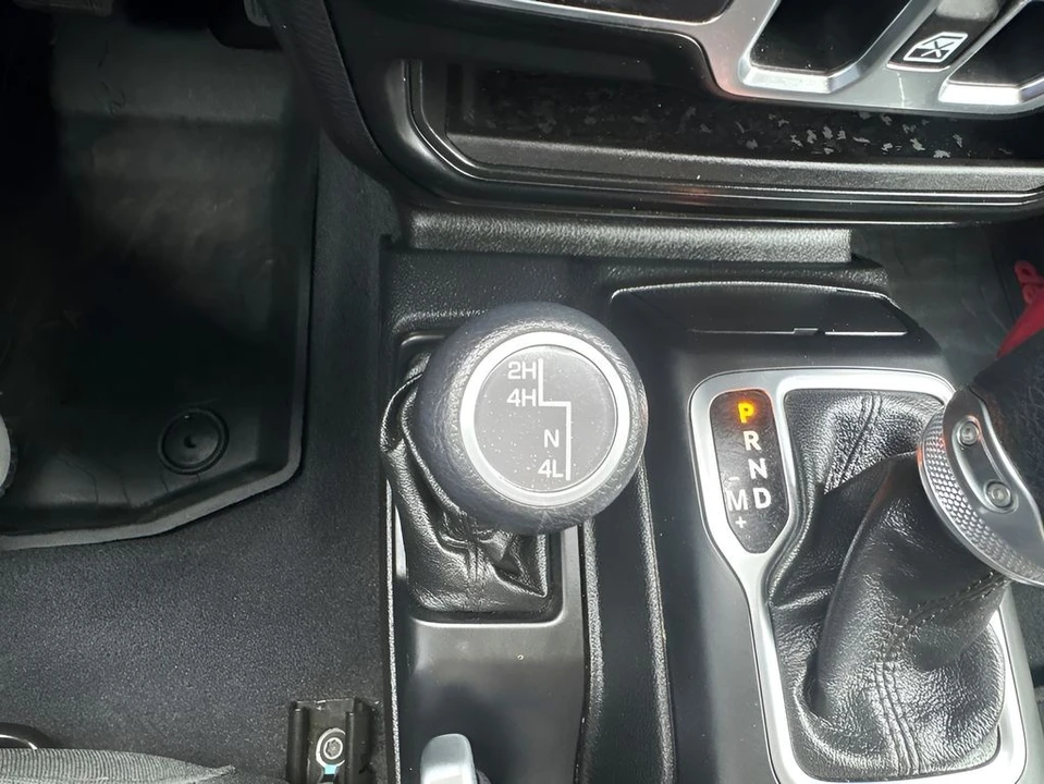 2020 Jeep JL Wrangler - Image 22 of 30