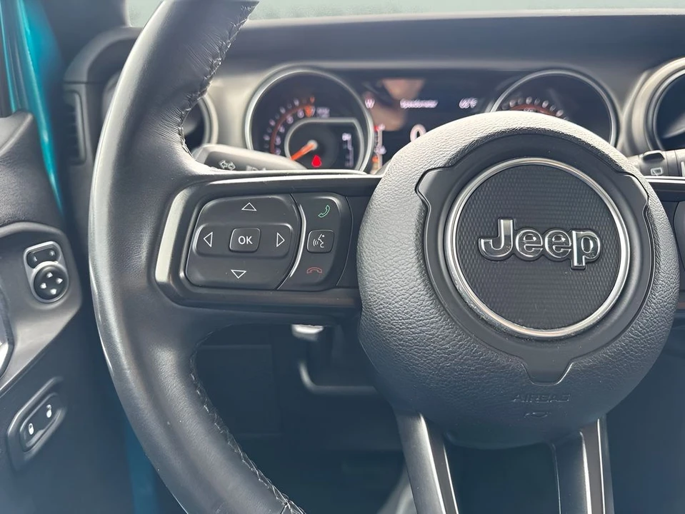 2020 Jeep JL Wrangler - Image 15 of 30