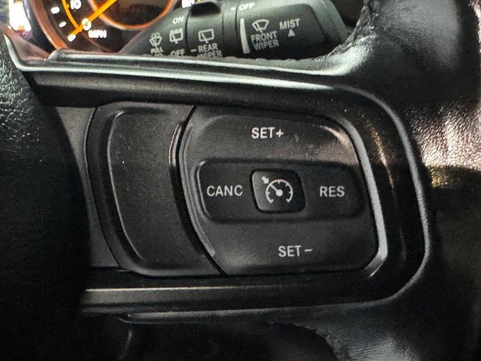 2020 Jeep JL Wrangler - Image 29 of 31