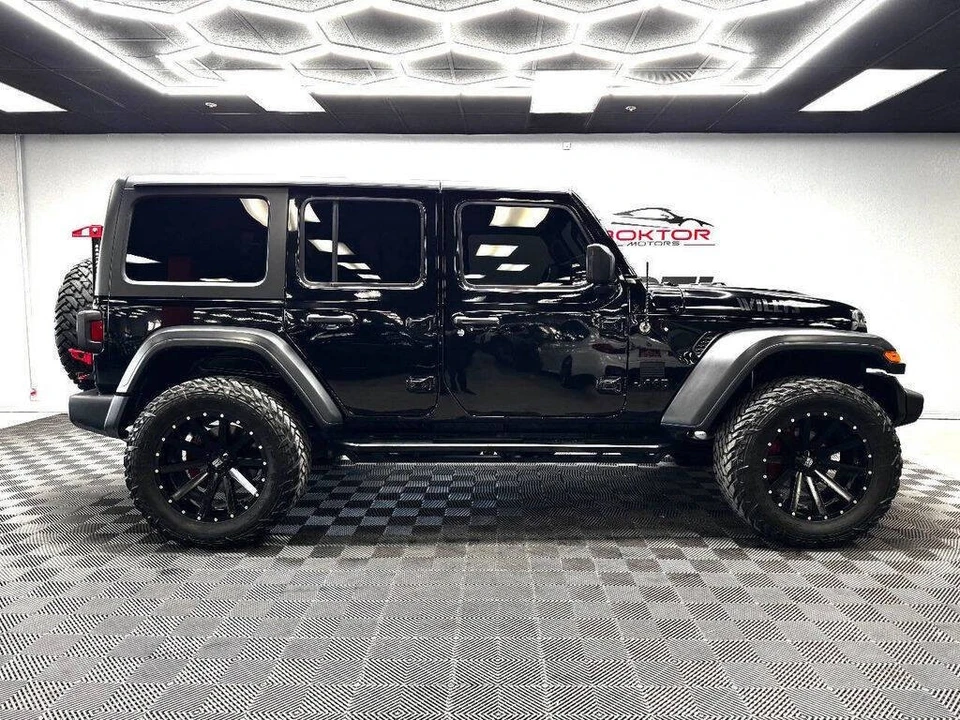 2020 Jeep JL Wrangler - Image 17 of 31