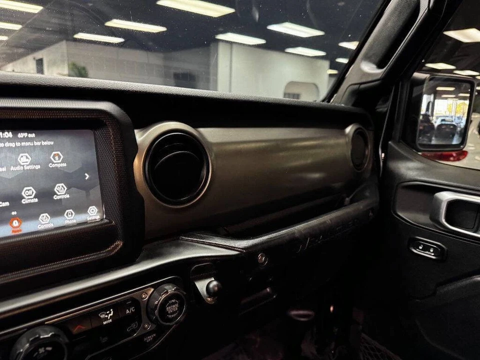 2020 Jeep JL Wrangler - Image 27 of 31