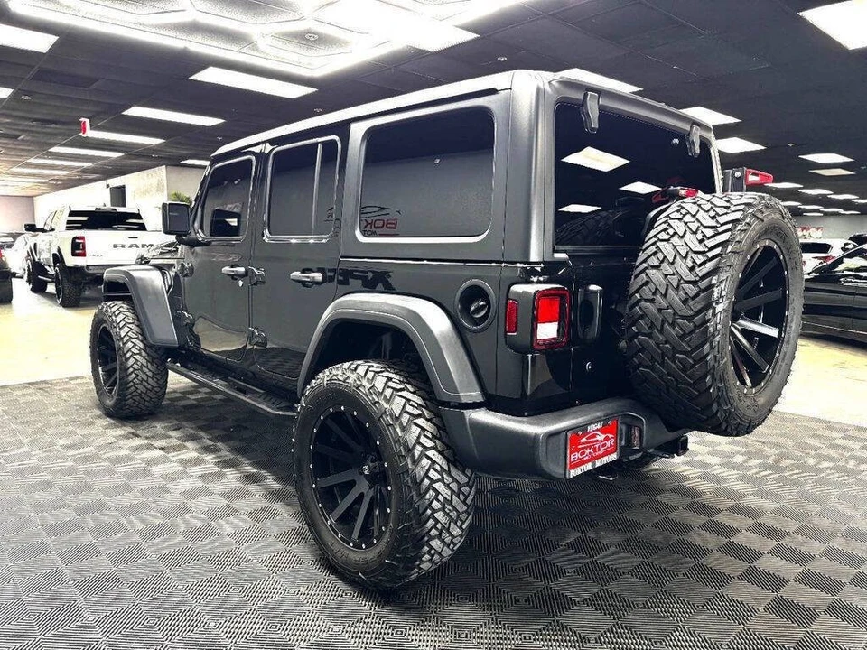2020 Jeep JL Wrangler - Image 11 of 31