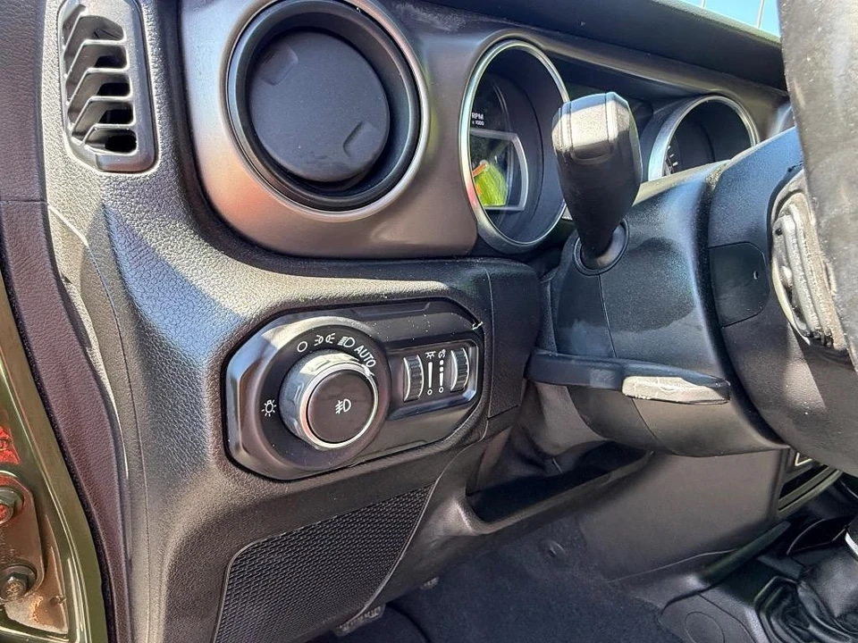 2020 Jeep JL Wrangler - Image 8 of 21