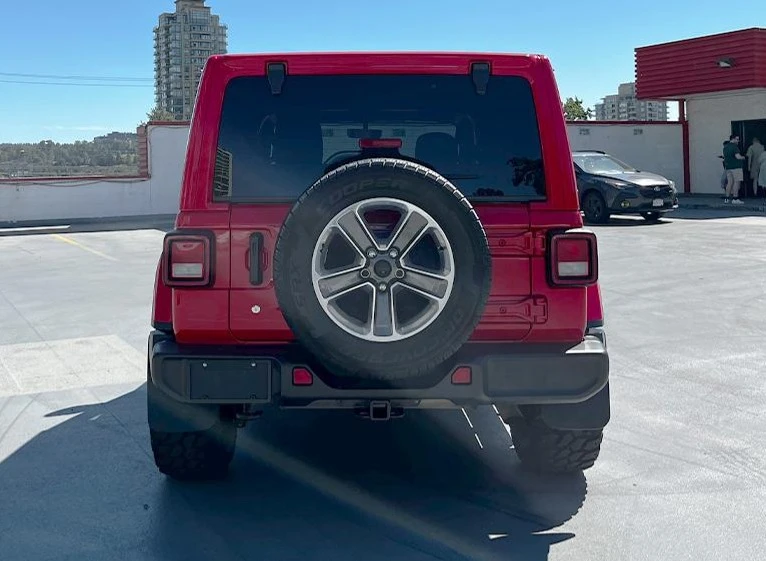 2020 Jeep JL Wrangler - Image 8 of 9