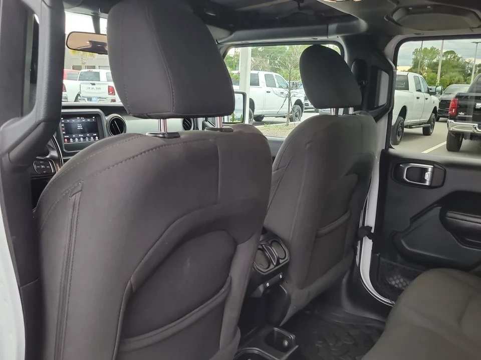 2020 Jeep JL Wrangler - Image 10 of 12