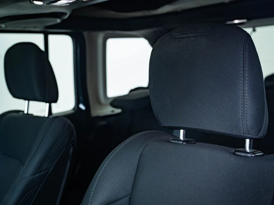 2020 Jeep JL Wrangler - Image 19 of 21