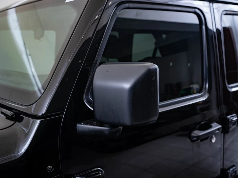 2020 Jeep JL Wrangler - Image 17 of 21