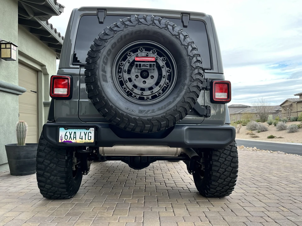 2020 Jeep JL Wrangler - Image 12 of 31