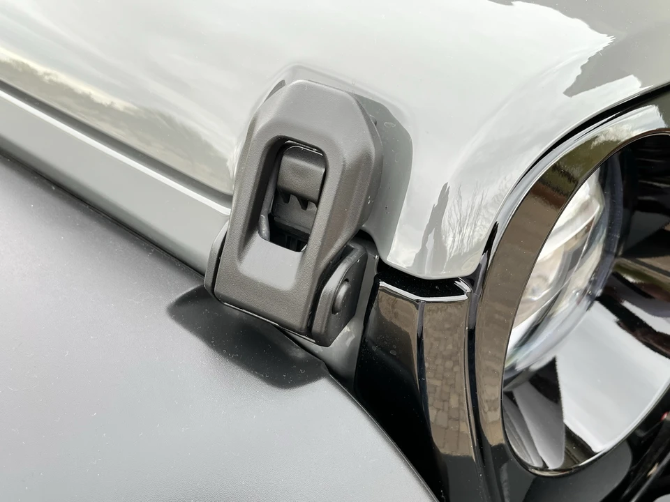 2020 Jeep JL Wrangler - Image 31 of 31