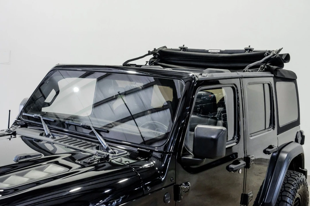 2020 Jeep JL Wrangler - Image 2 of 12