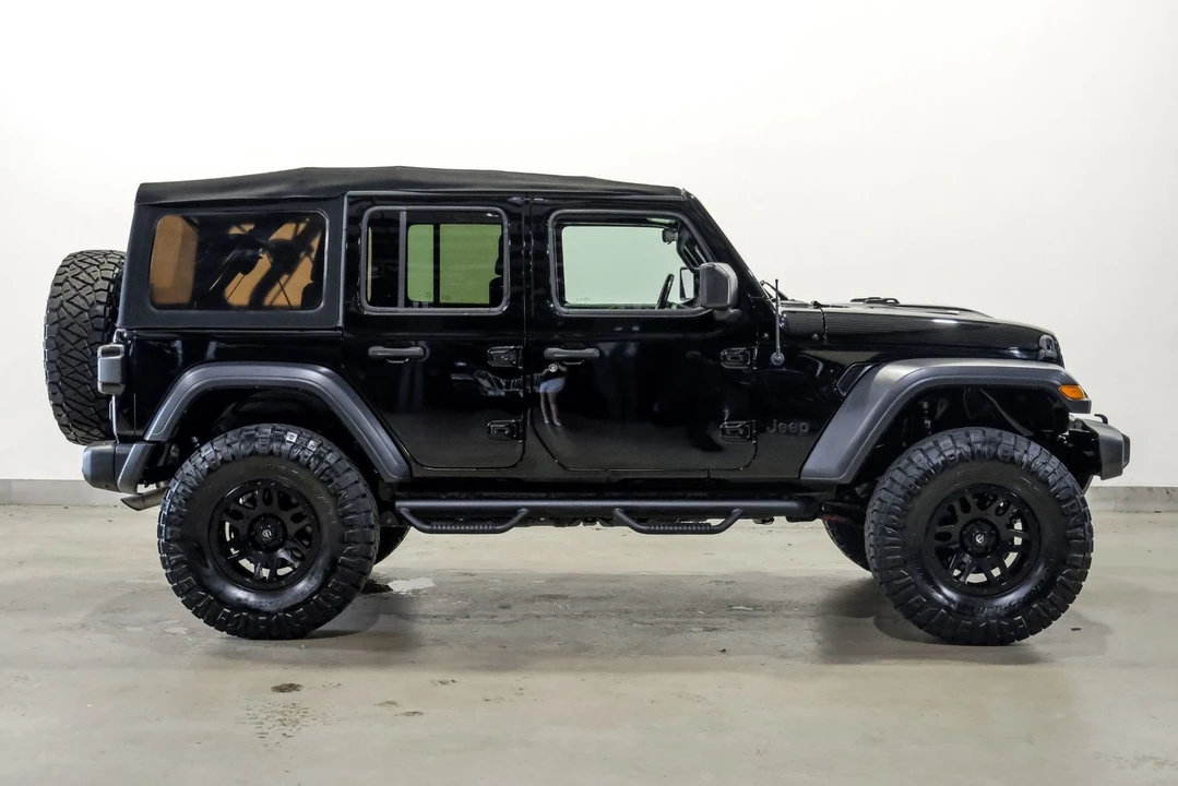 2020 Jeep JL Wrangler - Image 8 of 12