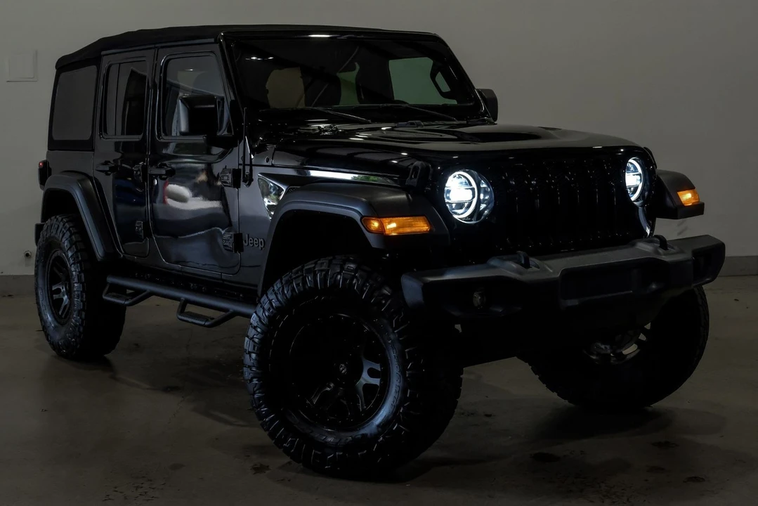 2020 Jeep JL Wrangler - Image 9 of 12