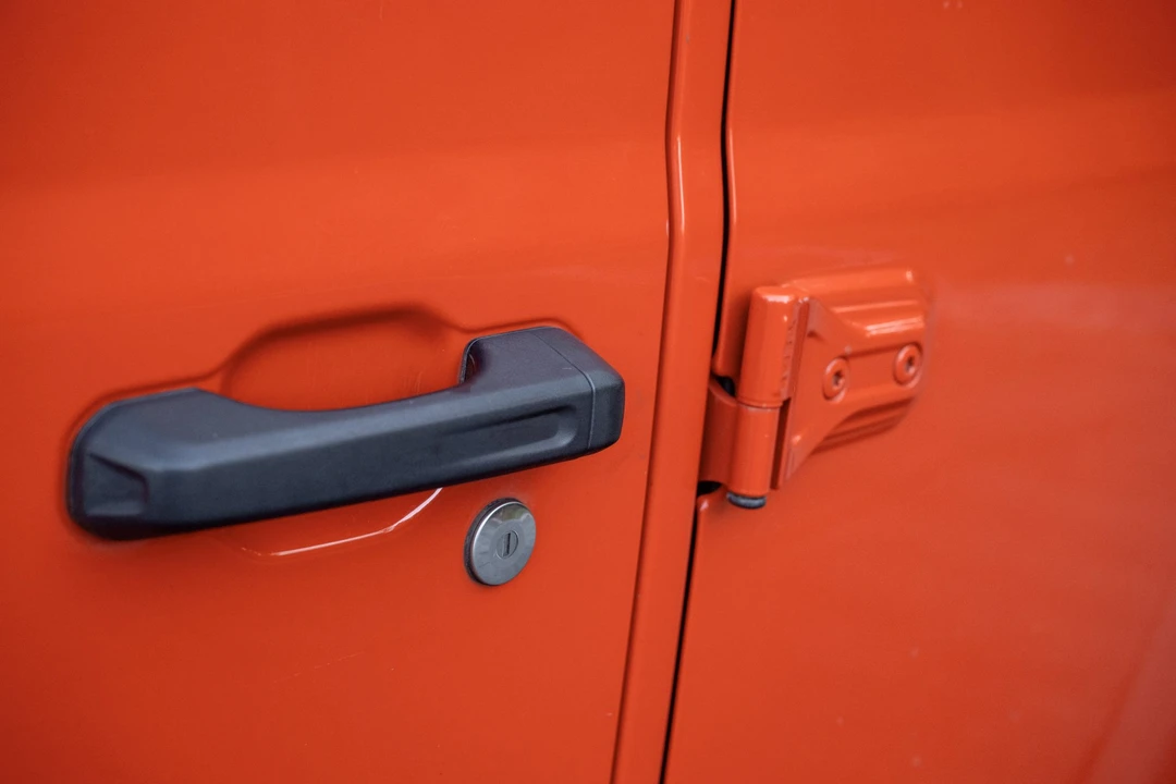 2020 Jeep JL Wrangler - Image 12 of 31