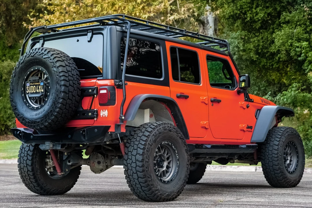 2020 Jeep JL Wrangler - Image 6 of 31