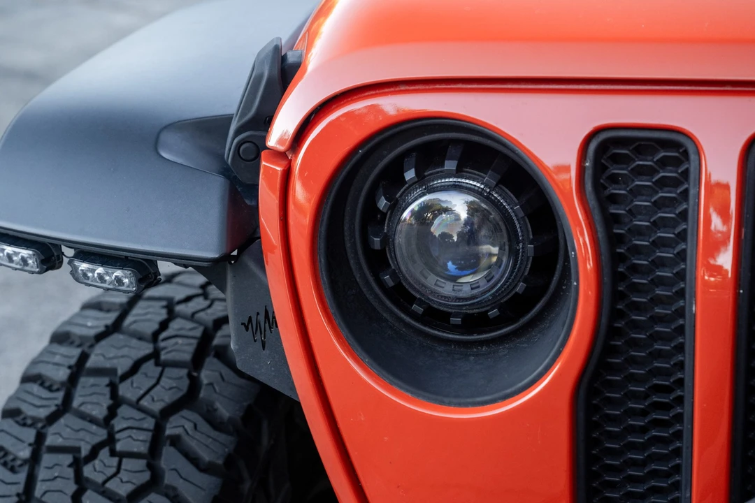 2020 Jeep JL Wrangler - Image 26 of 31