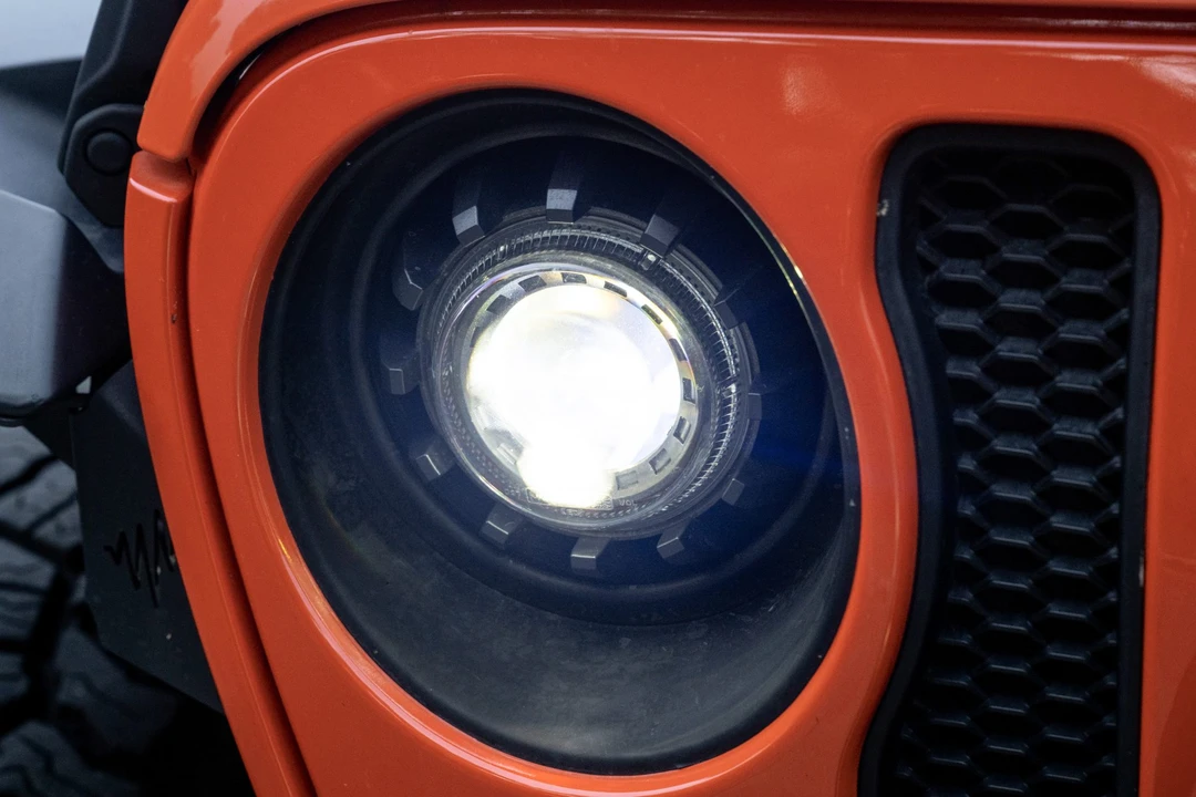 2020 Jeep JL Wrangler - Image 28 of 31