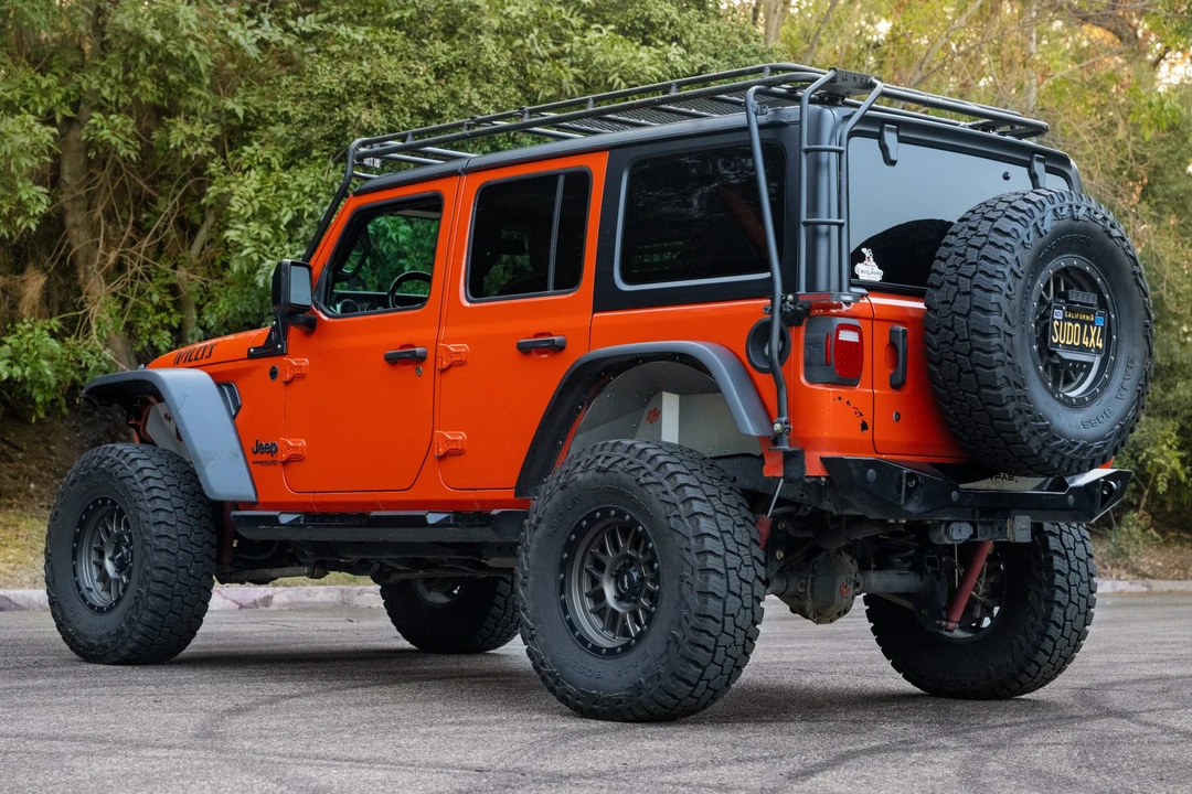 2020 Jeep JL Wrangler - Image 8 of 31