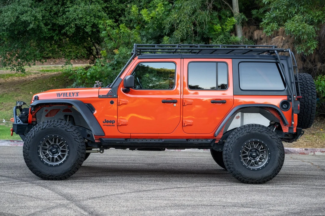 2020 Jeep JL Wrangler - Image 9 of 31