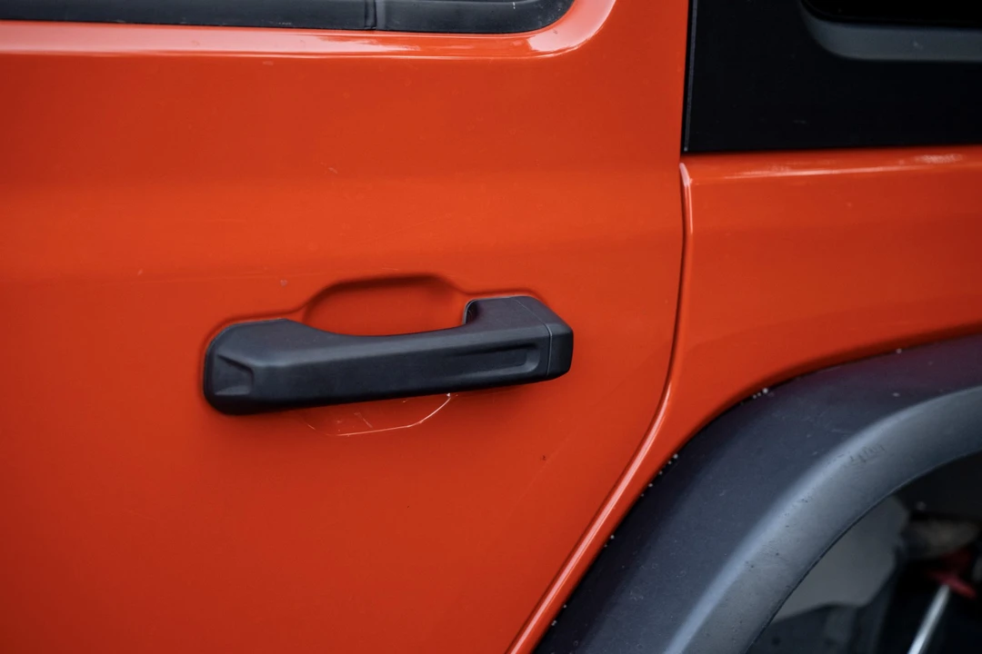 2020 Jeep JL Wrangler - Image 11 of 31