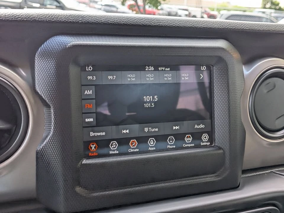 2020 Jeep JL Wrangler - Image 15 of 19