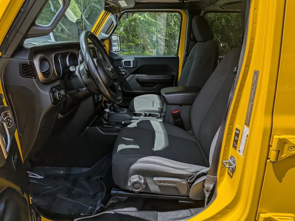 2020 Jeep JL Wrangler - Image 10 of 19