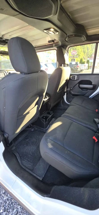 2020 Jeep JL Wrangler - Image 5 of 5