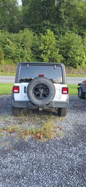 2020 Jeep JL Wrangler - Image 3 of 5