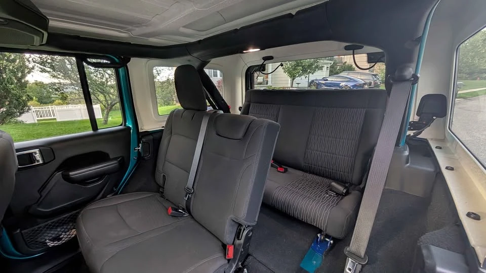 2020 Jeep JL Wrangler - Image 8 of 10