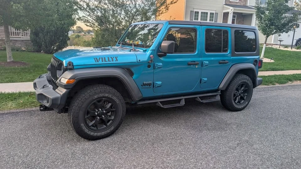 2020 Jeep JL Wrangler - Image 4 of 10