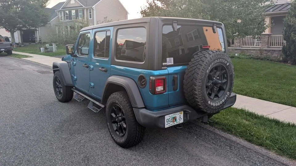 2020 Jeep JL Wrangler - Image 3 of 10