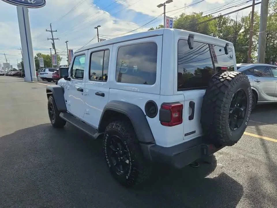 2020 Jeep JL Wrangler - Image 7 of 16