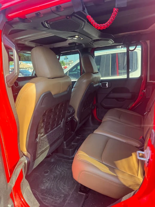2020 Jeep JL Wrangler - Image 4 of 5