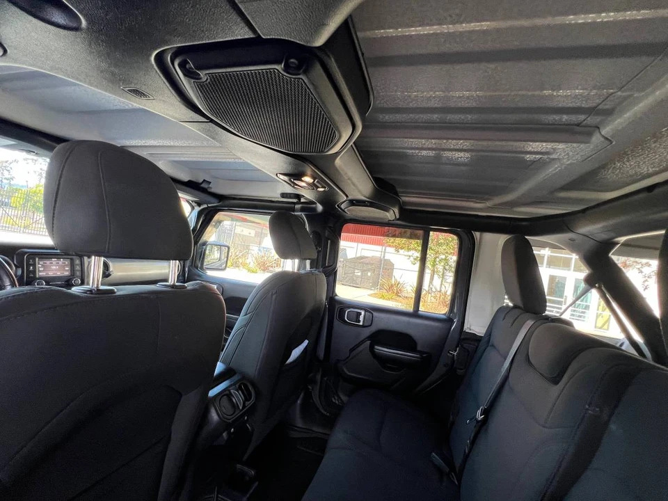 2020 Jeep JL Wrangler - Image 7 of 8