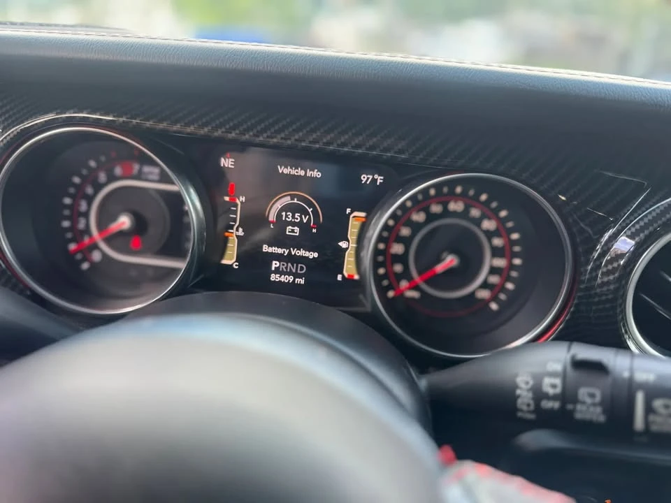 2020 Jeep JL Wrangler - Image 13 of 19
