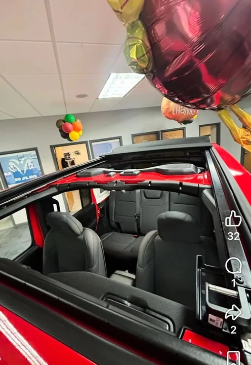 2020 Jeep JL Wrangler - Image 11 of 19