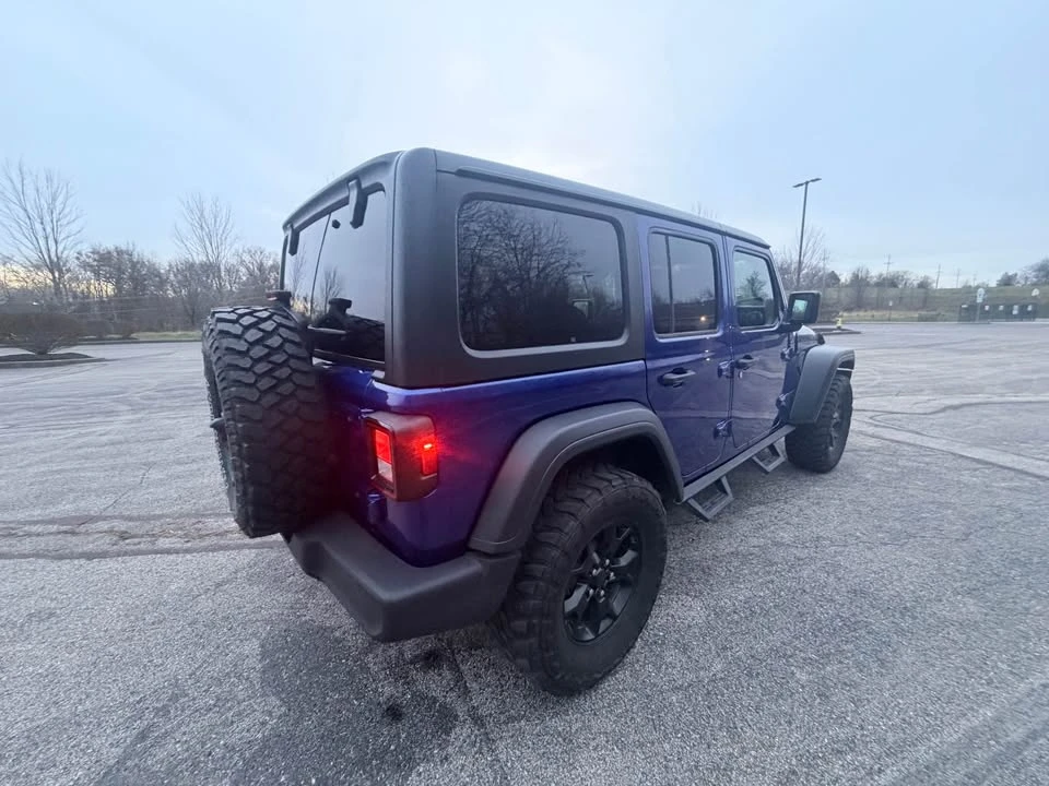 2020 Jeep JL Wrangler - Image 11 of 18