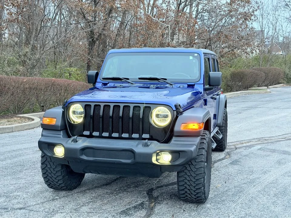 2020 Jeep JL Wrangler - Image 2 of 18