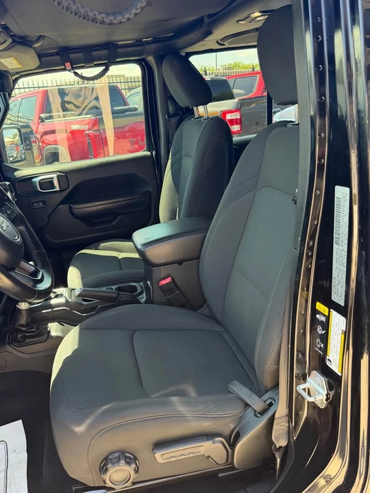 2020 Jeep JL Wrangler - Image 7 of 11