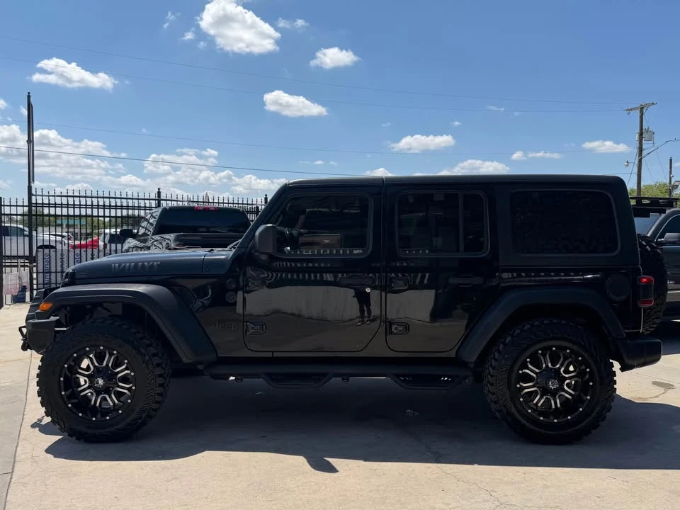 2020 Jeep JL Wrangler - Image 4 of 11