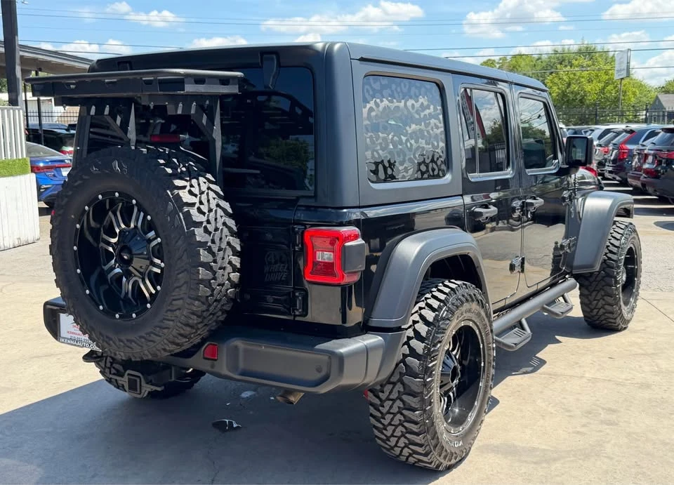 2020 Jeep JL Wrangler - Image 3 of 11