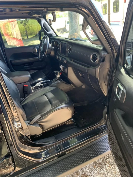 2020 Jeep JL Wrangler - Image 10 of 18
