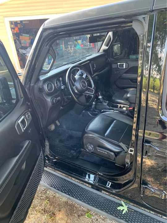 2020 Jeep JL Wrangler - Image 9 of 18