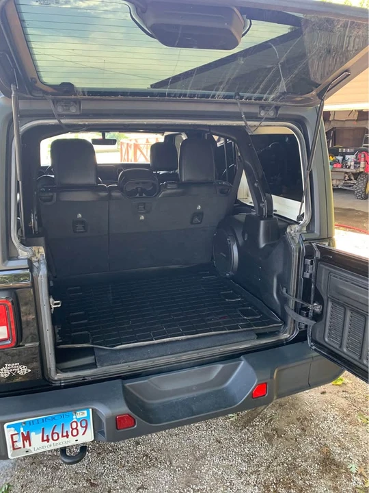 2020 Jeep JL Wrangler - Image 14 of 18