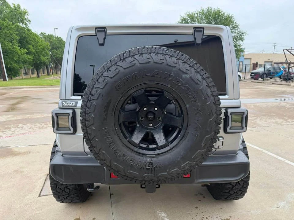 2020 Jeep JL Wrangler - Image 8 of 13
