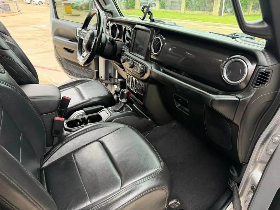 2020 Jeep JL Wrangler - Image 10 of 13