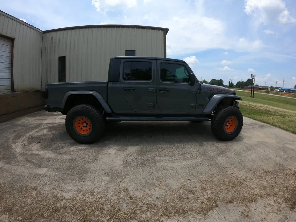 2020 Jeep JT Gladiator - Image 8 of 10