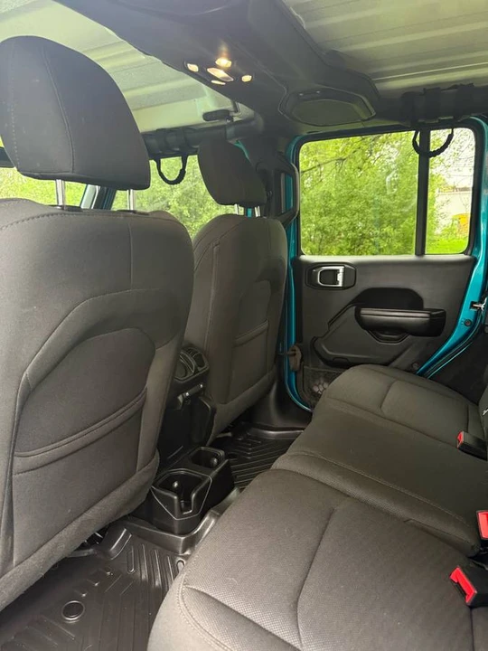 2020 Jeep JL Wrangler - Image 11 of 13